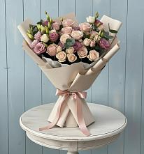 Букет цветов из:  Розы и Лизиантусы в Большеречье