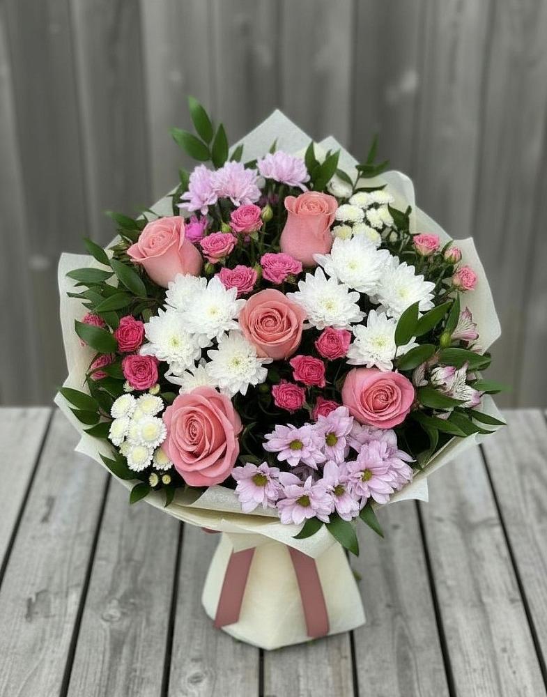 Букет цветов из: Альстромерии, Гвоздики, Розы и Хризантемы в Большеречье