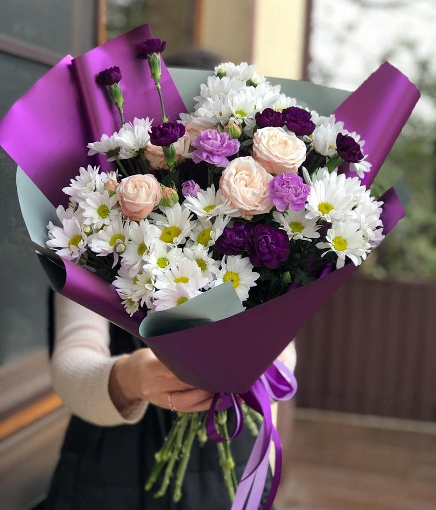 Букет цветов из: Хризантемы, Гвоздики и Розы в Большеречье