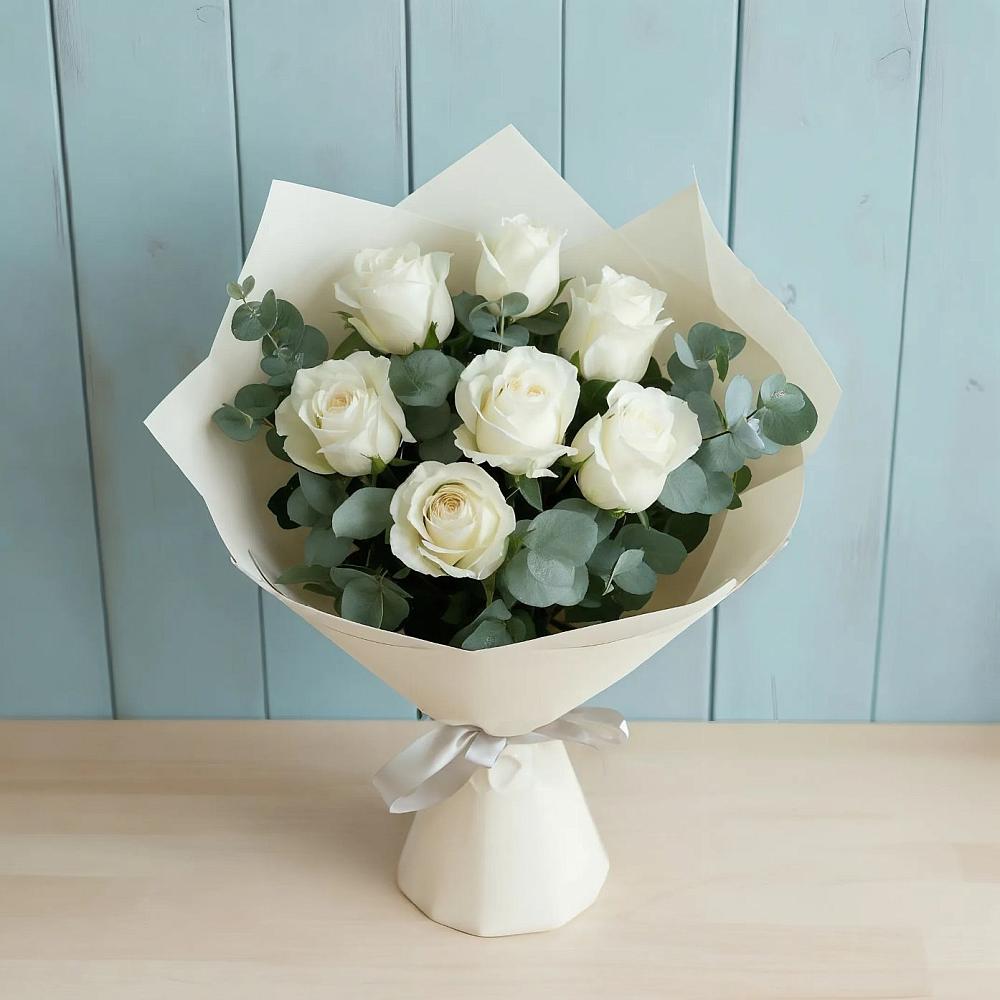 Букет Белые розы в Эвкалипте в Большеречье