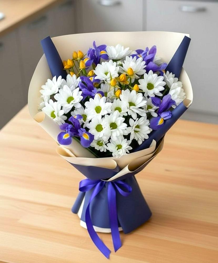 Букет цветов из: Розы, Ирисы и Хризантемы в Большеречье