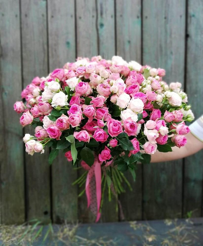 Букет Розовые кустовые розы Натали и Лав Лидия в Большеречье