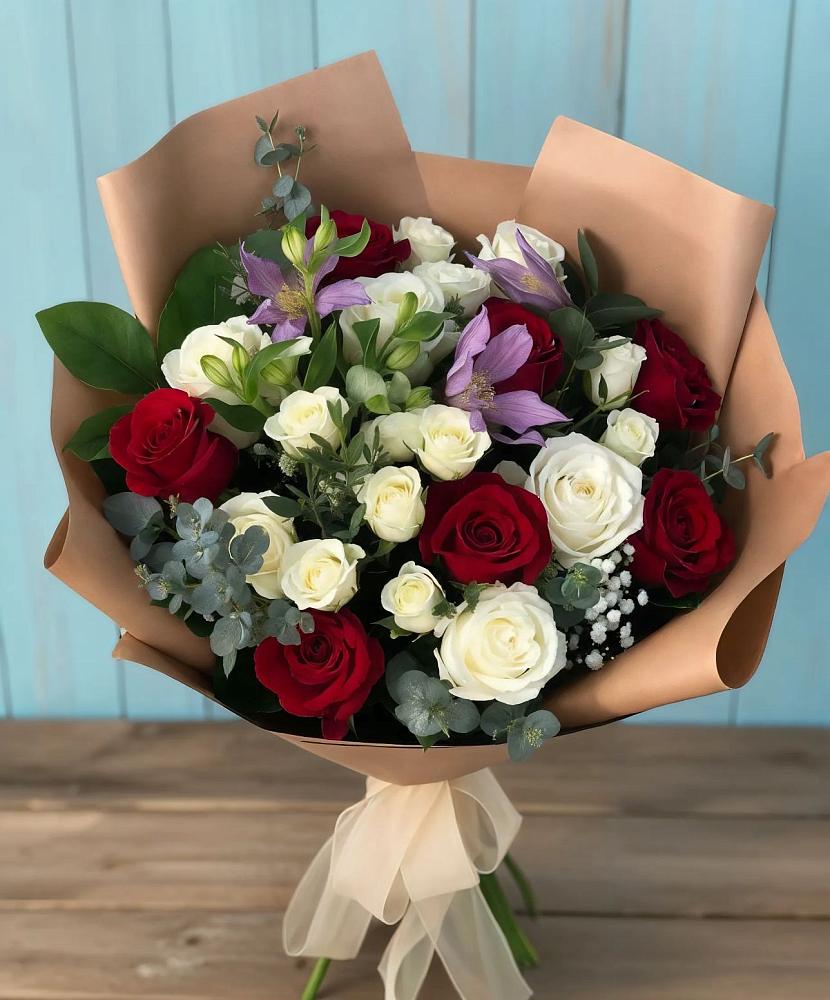 Букет цветов из: Розы и Альстромерии в Большеречье